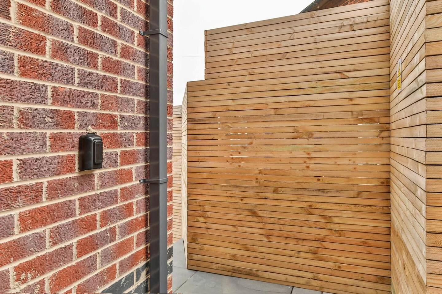 Magnificent, Renovated Whole House With Garden Villa Sheffield Exterior foto