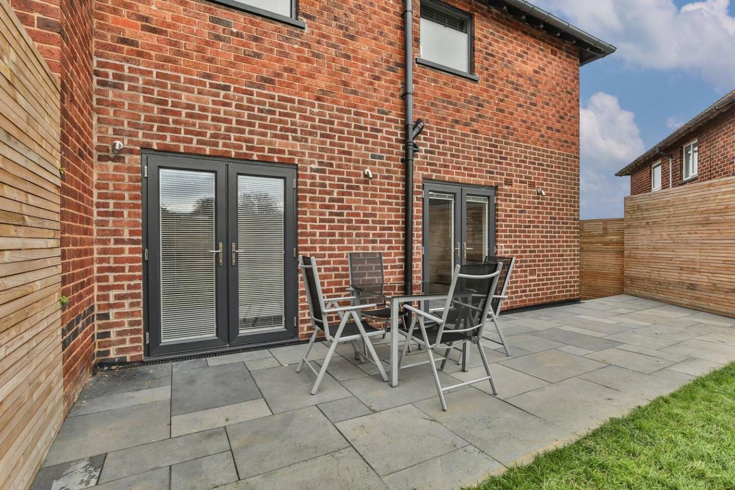 Magnificent, Renovated Whole House With Garden Villa Sheffield Exterior foto
